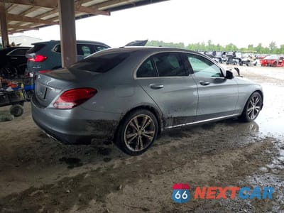 Trzecie zdjęcie samochodu z tyłu: 2015 MERCEDES-BENZ C 300 VIN:55SWF4JB4FU052692 - miniatura