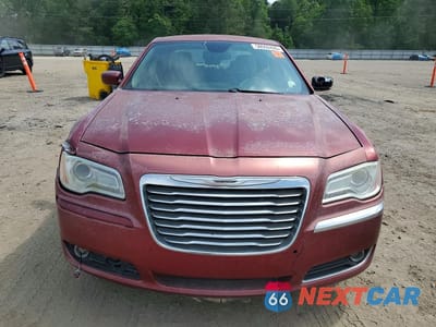 Piąte zdjęcie samochodu w środku: 2014 CHRYSLER 300 VIN:2C3CCAAG5EH223065 - miniatura