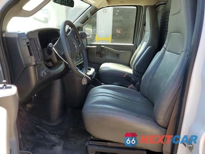 Zdjęcie 7 z 13 samochodu: 2024 GMC SAVANA G2500 UTILITY / SERVICE VAN VIN:1GTW7AFP6R1208925 - miniatura