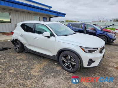 Czwarte zdjęcie samochodu z boku: 2024 VOLVO XC40 CORE VIN:YV4L12UK5R2240175 - miniatura