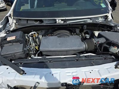 Zdjęcie 10 z 12 samochodu: 2022 CHEVROLET TAHOE K1500 VIN:1GNSKLED8NR304848 - miniatura