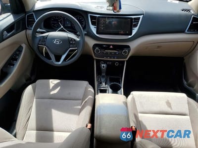 Zdjęcie 8 z 12 samochodu: 2017 HYUNDAI TUCSON SE VIN:KM8J23A45HU328760 - miniatura