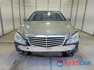 Piąte zdjęcie samochodu w środku: 2010 MERCEDES-BENZ S 550 4MATIC VIN:WDDNG8GB8AA358245 - miniatura