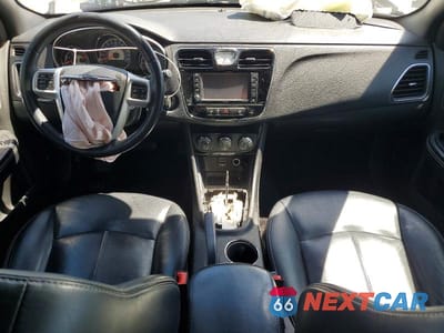 Zdjęcie 8 z 13 samochodu: 2012 CHRYSLER 200 LIMITED VIN:1C3CCBCG1CN203287 - miniatura
