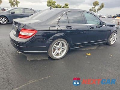 Trzecie zdjęcie samochodu z tyłu: 2011 MERCEDES-BENZ C 300 VIN:WDDGF5EB1BR134508 - miniatura