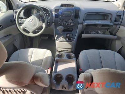 Zdjęcie 8 z 13 samochodu: 2008 KIA SEDONA LX VIN:KNDMB233686250638 - miniatura