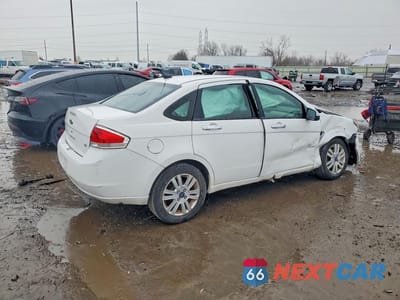 Trzecie zdjęcie samochodu z tyłu: 2008 FORD FOCUS SE VIN:1FAHP35N08W115135 - miniatura