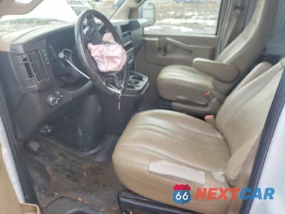 Zdjęcie 7 z 13 samochodu: 2022 CHEVROLET EXPRESS G2500 VIN:1GCWGBFP8N1234538 - miniatura