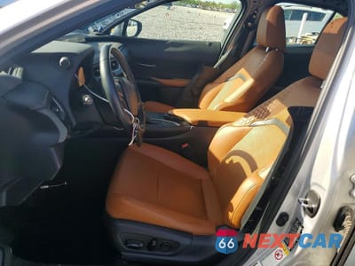 Zdjęcie 7 z 13 samochodu: 2019 LEXUS UX 200 BASE VIN:JTHY3JBHXK2016702 - miniatura
