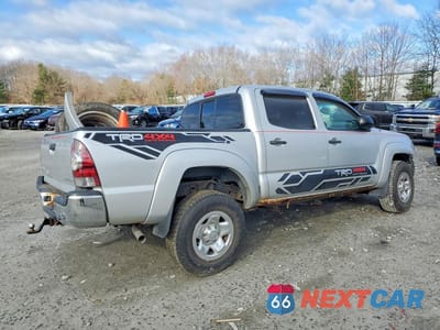 Trzecie zdjęcie samochodu z tyłu: 2010 TOYOTA TACOMA V6 VIN:3TMLU4EN9AM052318 - miniatura