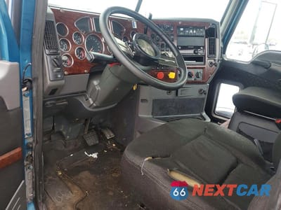 Zdjęcie 9 z 10 samochodu: 2015 MACK CXU613 SEMI TRUCK VIN:1M1AW02Y3FM051743 - miniatura