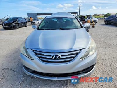 Piąte zdjęcie samochodu w środku: 2014 HYUNDAI SONATA GLS VIN:5NPEB4AC1EH886498 - miniatura