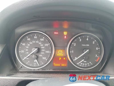 Zdjęcie 9 z 12 samochodu: 2015 BMW X1 XDRIVE28I VIN:WBAVL1C50FVY25636 - miniatura