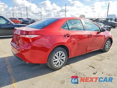 Trzecie zdjęcie samochodu z tyłu: 2019 TOYOTA COROLLA LE VIN:5YFBURHE2KP940178 - miniatura