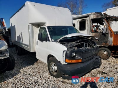 Czwarte zdjęcie samochodu z boku: 2017 CHEVROLET EXPRESS G3500 DELIVERY TRUCK VIN:1HA3GSCG1HN009734 - miniatura
