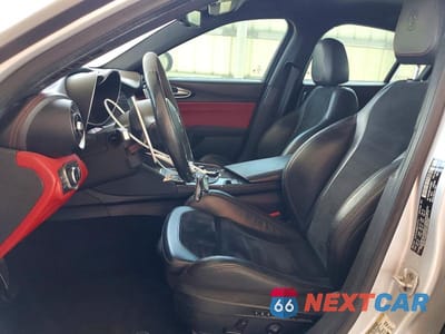 Zdjęcie 7 z 13 samochodu: 2019 ALFA ROMEO GIULIA QUADRIFOGLIO VIN:ZARFAMEV4K7599861 - miniatura