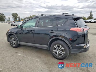 Drugie zdjęcie samochodu z przodu: 2017 TOYOTA RAV4 LE VIN:2T3ZFREV7HW381920 - miniatura