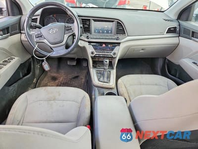 Zdjęcie 8 z 11 samochodu: 2018 HYUNDAI ELANTRA VALUE EDITION VIN:5NPD84LF5JH214018 - miniatura