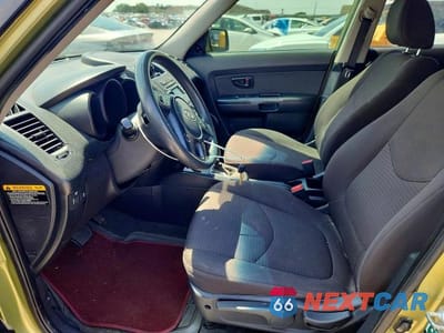 Zdjęcie 7 z 14 samochodu: 2012 KIA SOUL BASE VIN:KNDJT2A56C7422514 - miniatura