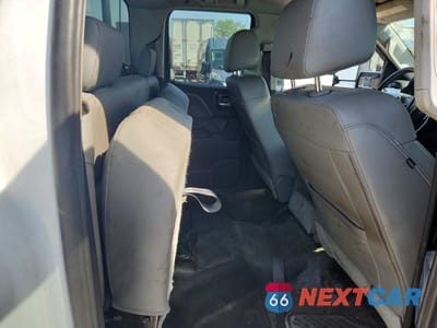 Zdjęcie 10 z 12 samochodu: 2019 CHEVROLET SILVERADO C2500 HEAVY DUTY VIN:2GC2CREG3K1132185 - miniatura