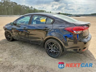 Drugie zdjęcie samochodu z przodu: 2018 KIA FORTE LX VIN:3KPFK4A78JE224956 - miniatura
