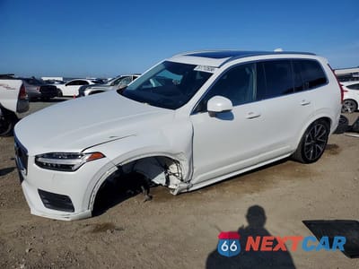 2020 VOLVO XC90 T6 MOMENTUM YV4A221K6L1570204 - główne zdjęcie licytacji z USA - miniatura