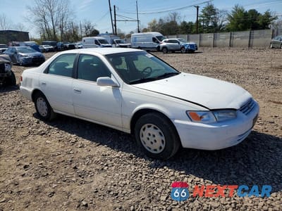 Czwarte zdjęcie samochodu z boku: 1997 TOYOTA CAMRY LE VIN:4T1BG22K0VU802090 - miniatura