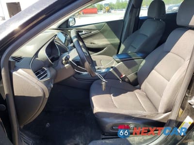 Zdjęcie 7 z 12 samochodu: 2017 CHEVROLET MALIBU LT VIN:1G1ZE5STXHF194390 - miniatura