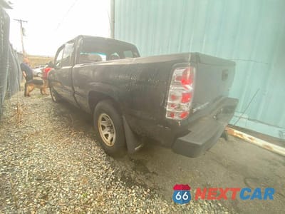 Trzecie zdjęcie samochodu z tyłu: 2001 GMC SIERRA K1500 C3 VIN:2GTEK69U811379232 - miniatura