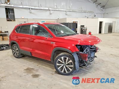Czwarte zdjęcie samochodu z boku: 2022 VOLKSWAGEN TAOS SE VIN:3VVWX7B26NM037718 - miniatura
