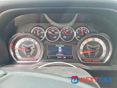 Zdjęcie 9 z 13 samochodu: 2021 CHEVROLET SILVERADO K1500 RST VIN:3GCUYEEL8MG127347 - miniatura