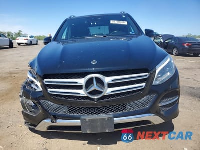 Piąte zdjęcie samochodu w środku: 2018 MERCEDES-BENZ GLE 350 4MATIC VIN:4JGDA5HB1JB203272 - miniatura