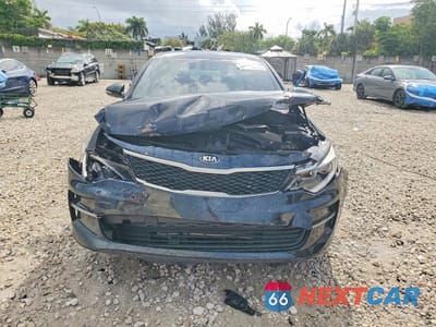 Piąte zdjęcie samochodu w środku: 2016 KIA OPTIMA LX VIN:5XXGT4L31GG088617 - miniatura
