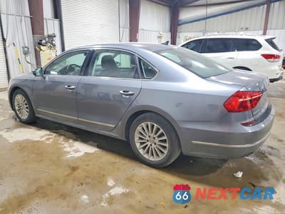 Drugie zdjęcie samochodu z przodu: 2016 VOLKSWAGEN PASSAT VIN:1VWBT7A35GC068754 - miniatura
