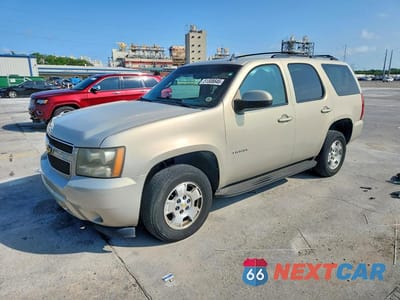 2011 CHEVROLET TAHOE 1GNSCAE02BR144685 - główne zdjęcie licytacji z USA - miniatura