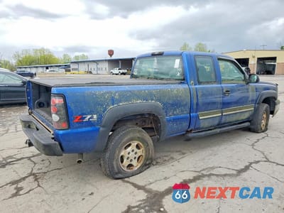 Trzecie zdjęcie samochodu z tyłu: 2003 CHEVROLET SILVERADO K1500 VIN:2GCEK19TX31352465 - miniatura