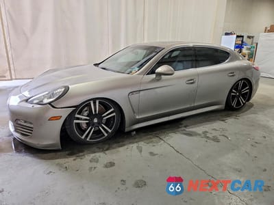 2011 PORSCHE PANAMERA S WP0AB2A70BL060349 - główne zdjęcie licytacji z USA - miniatura