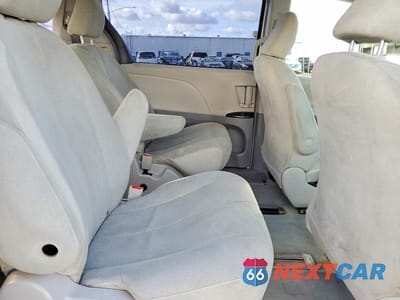 Zdjęcie 11 z 13 samochodu: 2011 TOYOTA SIENNA BASE 7-PASSENGER VIN:5TDZK3DC0BS171709 - miniatura