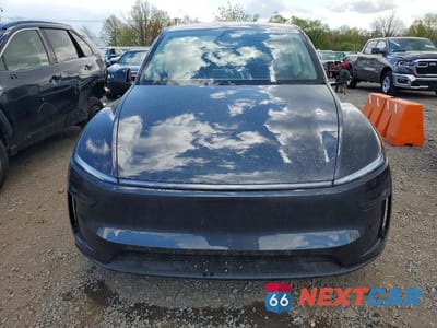 Piąte zdjęcie samochodu w środku: 2026 TESLA MODEL Y VIN:7SAYGDEEXTF447695 - miniatura