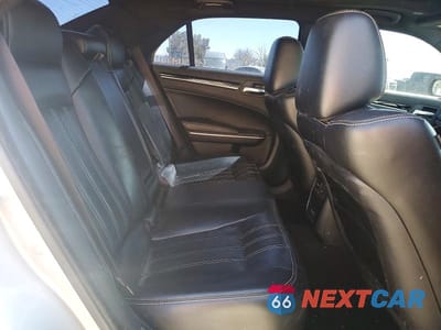 Zdjęcie 10 z 12 samochodu: 2022 CHRYSLER 300 S VIN:2C3CCABG7NH236401 - miniatura