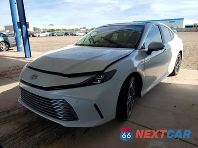 2025 TOYOTA CAMRY XLE 4T1DBADK6SU030849 - główne zdjęcie licytacji z USA - miniatura
