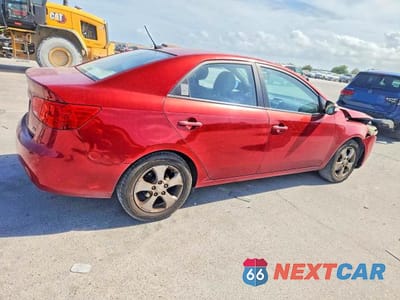 Trzecie zdjęcie samochodu z tyłu: 2010 KIA FORTE EX VIN:KNAFU4A22A5061714 - miniatura