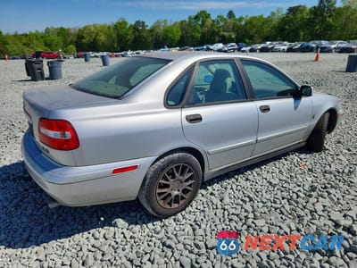 Trzecie zdjęcie samochodu z tyłu: 2004 VOLVO S40 1.9T VIN:YV1VS275X4F034523 - miniatura