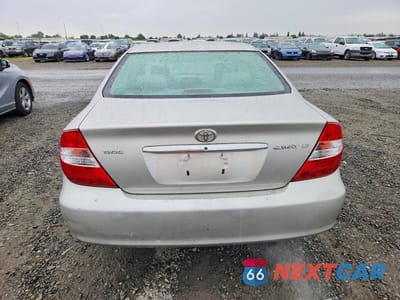 Zdjęcie 6 z 12 samochodu: 2004 TOYOTA CAMRY LE VIN:4T1BE32K34U831223 - miniatura