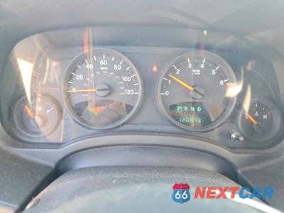 Zdjęcie 9 z 13 samochodu: 2013 JEEP COMPASS SPORT VIN:1C4NJDBB7DD177345 - miniatura