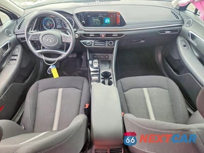 Zdjęcie 8 z 11 samochodu: 2023 HYUNDAI SONATA HYBRID SEL VIN:KMHL34JJ9PA057753 - miniatura