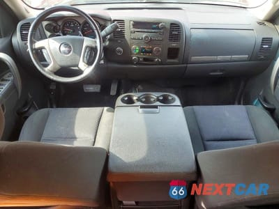 Zdjęcie 8 z 12 samochodu: 2011 GMC SIERRA K1500 SLE VIN:1GTR2VE37BZ148064 - miniatura