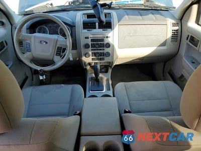 Zdjęcie 8 z 13 samochodu: 2011 FORD ESCAPE XLT VIN:1FMCU9DG9BKA91754 - miniatura