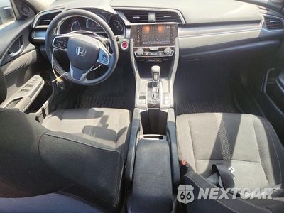 Zdjęcie 8 z 12 samochodu: 2017 HONDA CIVIC EX VIN:19XFC2F75HE079668 - miniatura