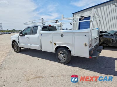 Drugie zdjęcie samochodu z przodu: 2024 FORD F250 SUPER DUTY UTILITY / SERVICE TRUCK VIN:1FT7X2AA7RED28240 - miniatura